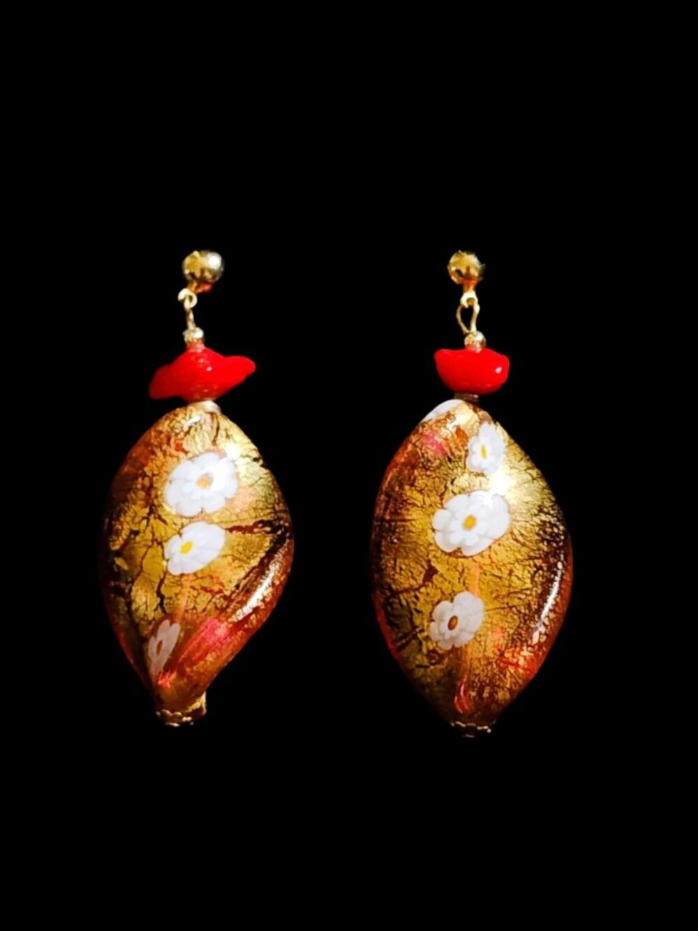 VTG 80s Gold Foil Floral Art Glass Drop Post Earrings Red Bead Accent